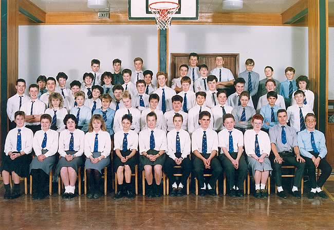 Wigmore High School 5th Year Photo from 1989